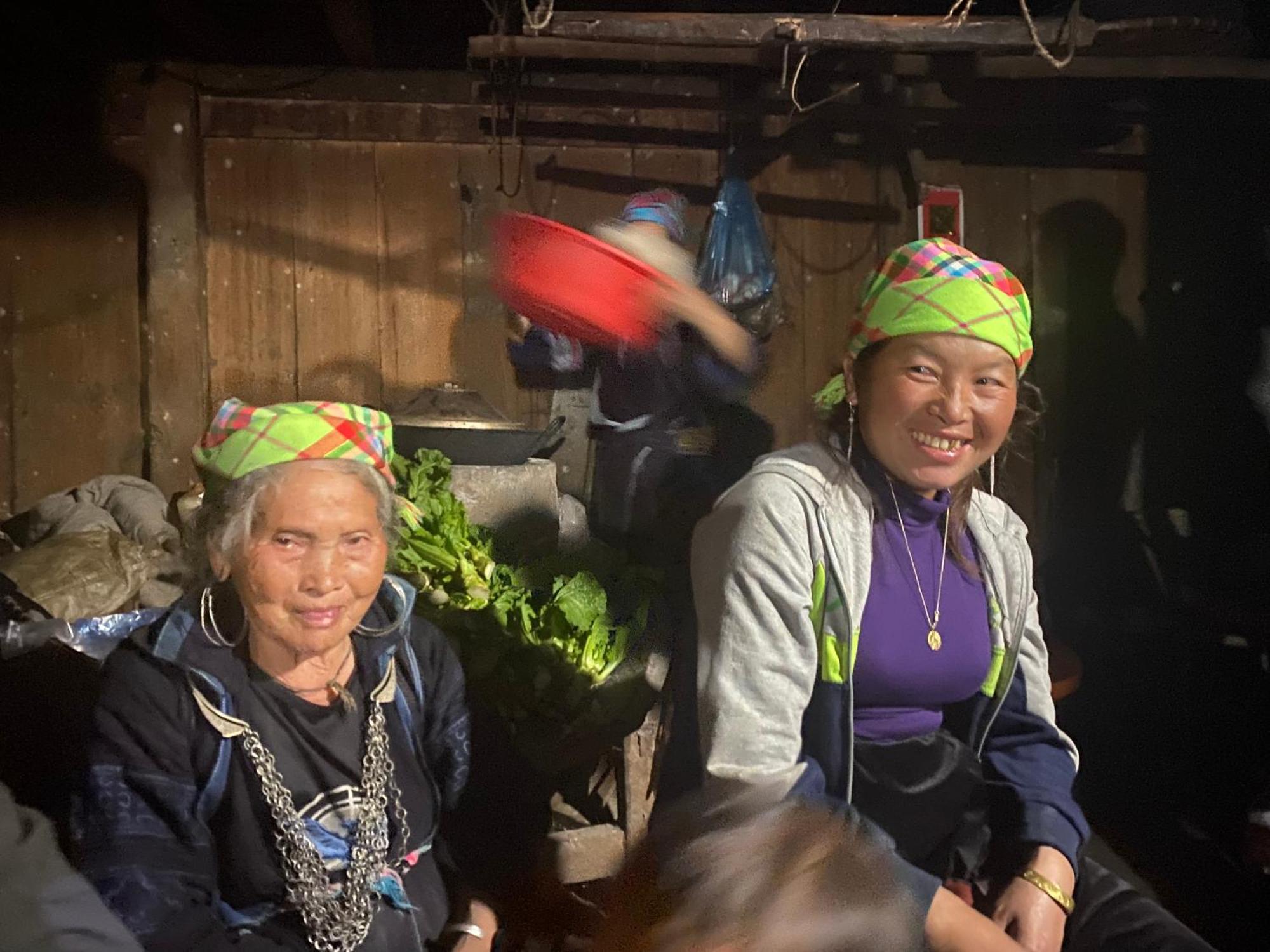 Sue Pa Family Trekking Homestay Sapa Exteriör bild
